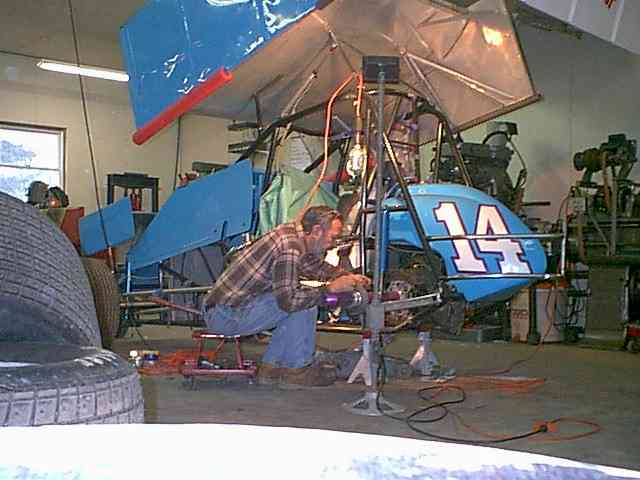 max02.jpg (30625 bytes)